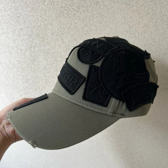 Dsquared - Picture 2 of 5